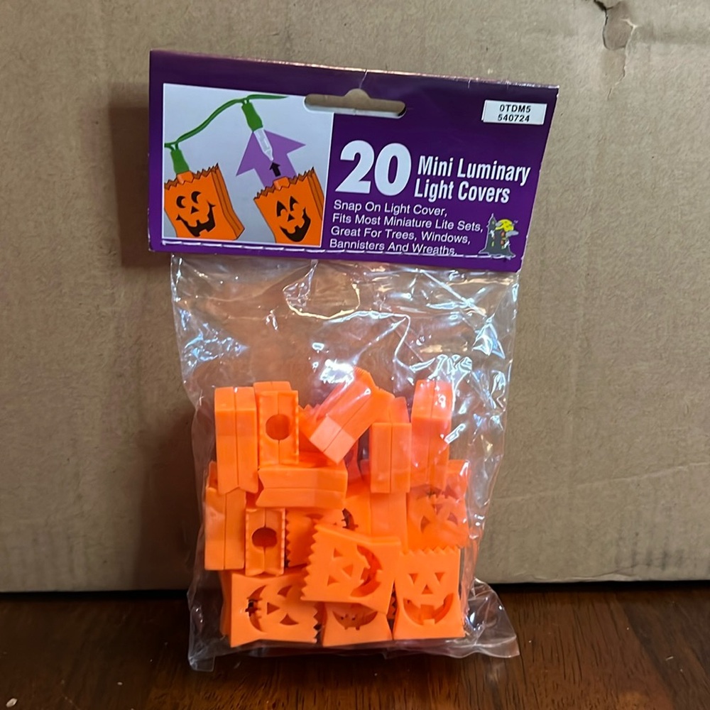 Vintage Halloween Plastic Pumpkin Jack O Lantern Light Covers Set of‎ 20 NIB